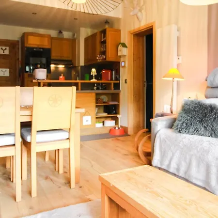 Joli, Spacieux T3 Sud Aux Pieds, Parking Apartment