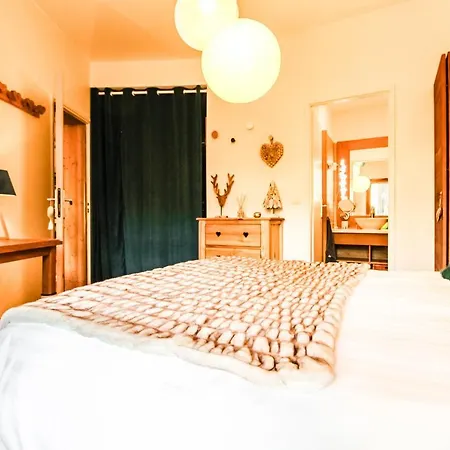 Joli, Spacieux T3 Sud Aux Pieds, Parking *