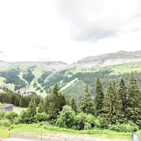 Joli, Spacieux T3 Sud Aux Pieds, Parking